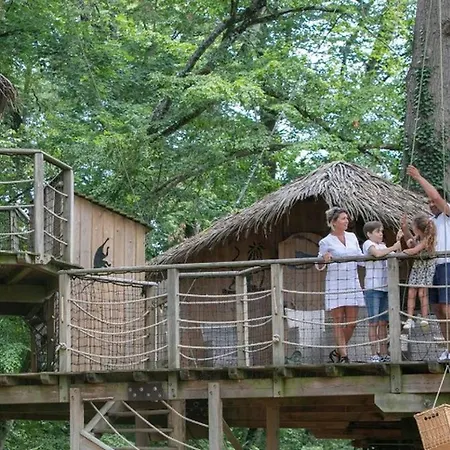 Camping Fonctionnel - 6 Pers. - Api-1-52-2271 Magne (Vienne)